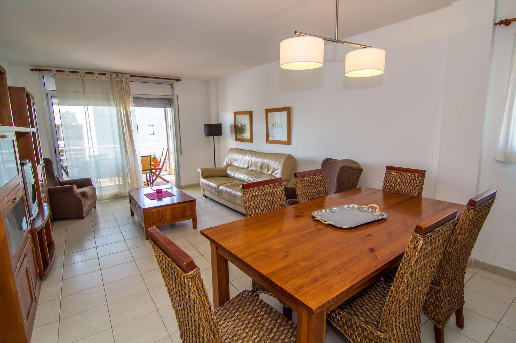 Agi Torre Quimeta Apartments Росес Екстериор снимка