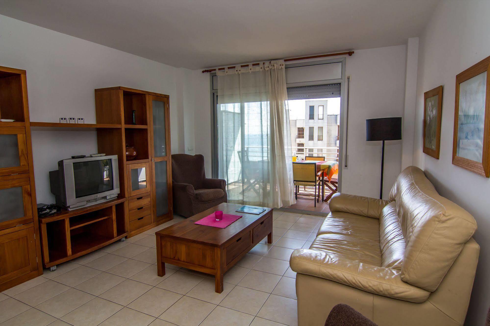 Agi Torre Quimeta Apartments Росес Екстериор снимка