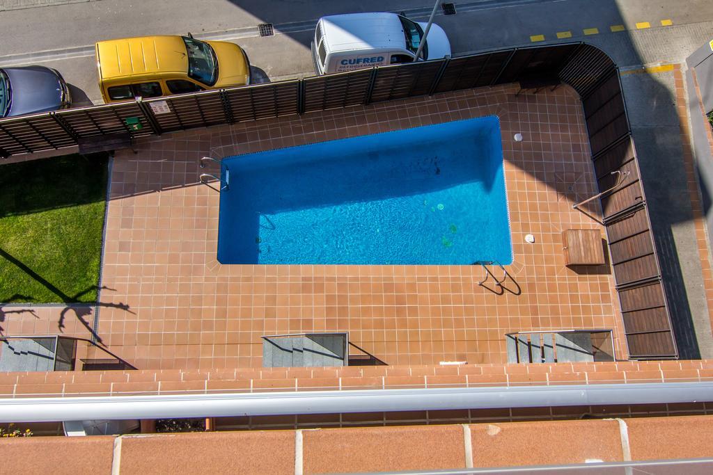 Agi Torre Quimeta Apartments Росес Екстериор снимка